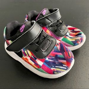 Nike Toddler Tanjun Sneakers 5C